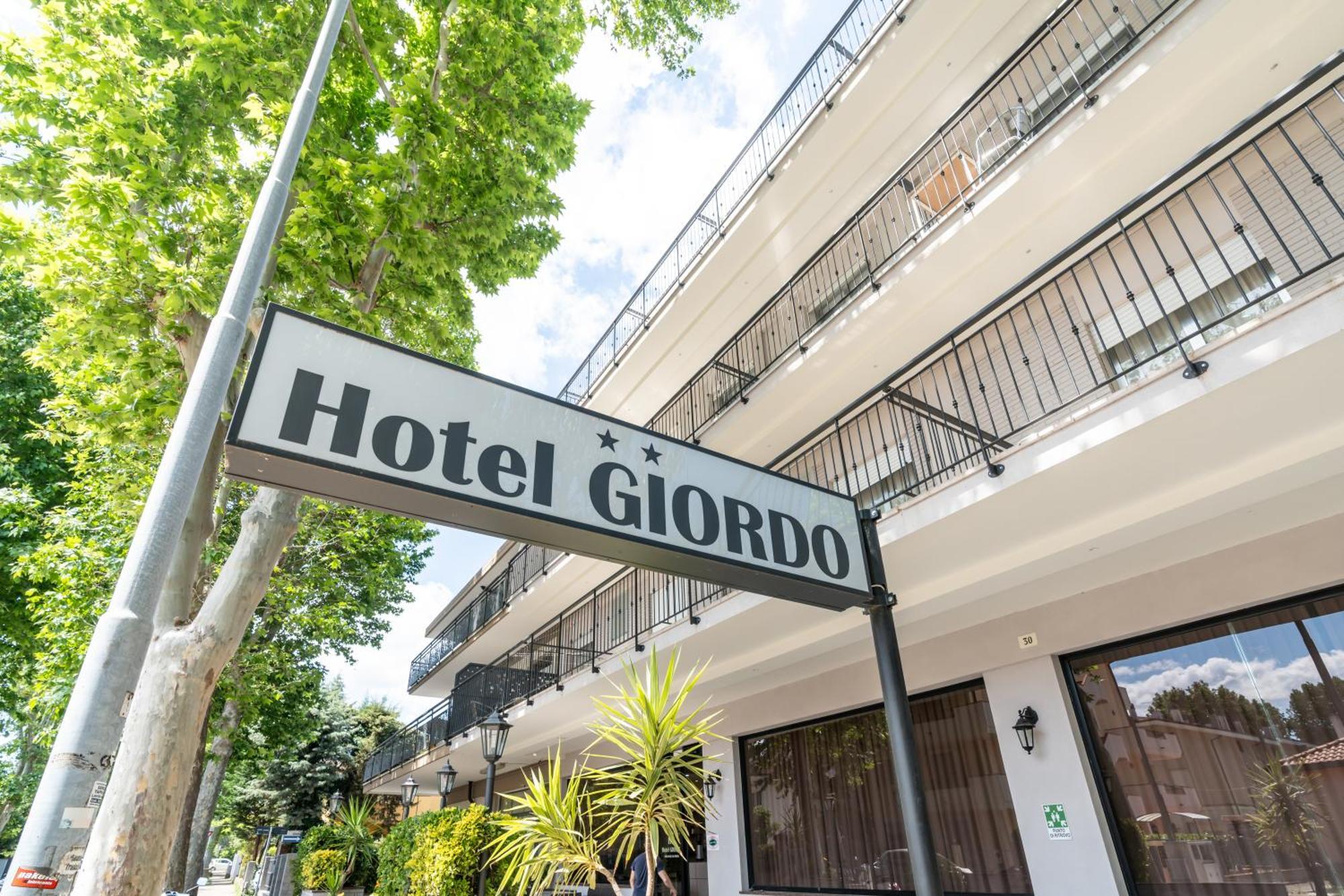 Giordo Hotel 2*